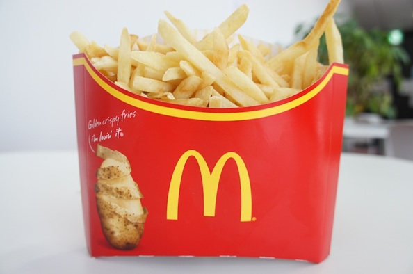 マクドナルドのメガポテト1